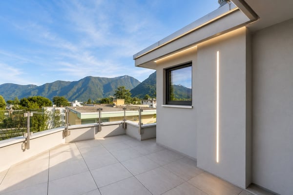 Elegante attico duplex di 3.5 locali con ampie terrazze 2