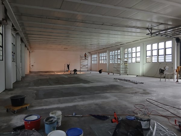 Locale commerciale e magazzino in affitto a Grancia 2