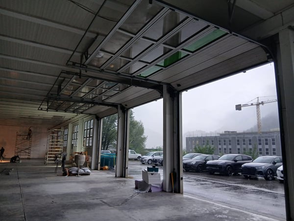Locale commerciale e magazzino in affitto a Grancia 6
