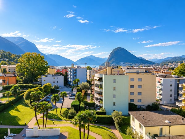 3, locali con grande terrazza, piscina, palestra e area wellness 18