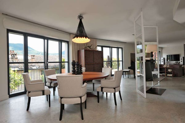 2513_Elegante Villa di nucleo con vista lago 6