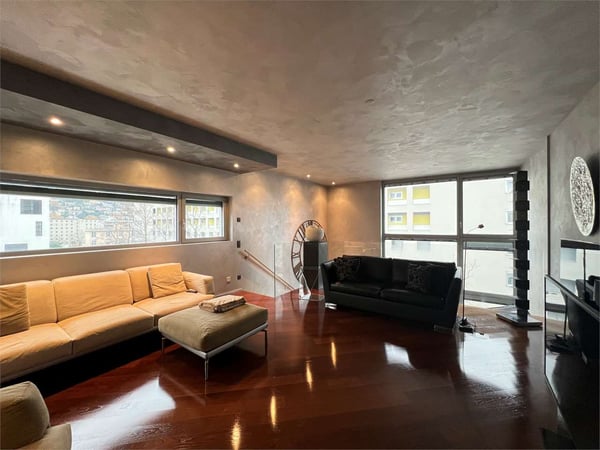 2556_Lugano, moderno attico 5.5 locali 1