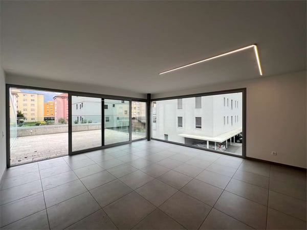 Rif. 2371 Bellinzona, moderno 3.5 locali con ampia terrazza 2