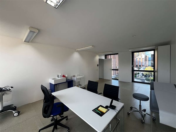 Rif. 2642 - World Trade Center, Agno - ufficio/studio medico in affitt 5