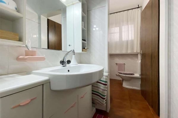 2397_Coldrerio, casa unifamiliare con piscina 9
