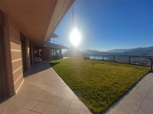 2568_Ruvigliana, splendido appartamento vista lago 1