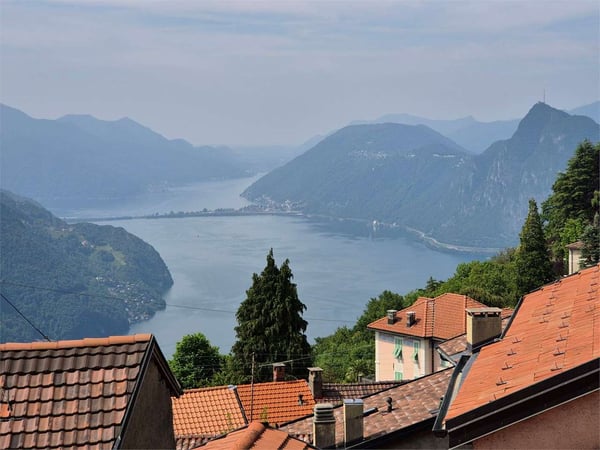 2608_Casa rustica ticinese nel nucleo con vista lago. 7
