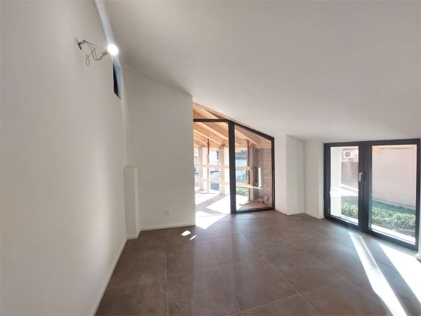 Riva San Vitale, casa indipendente  al centro 2575 7