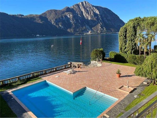 2453_ Bissone - App. 5.5 in condominio bordo lago 1