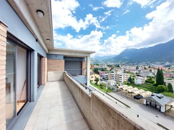 CANOBBIO,CASA INDIPENDENTE CON VISTA LAGO E MONTI 10