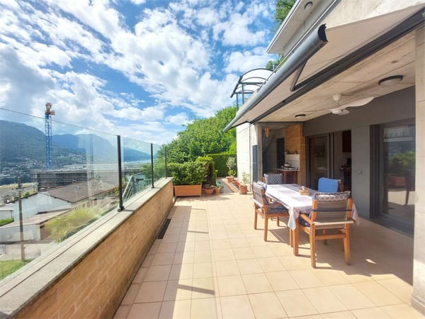 CANOBBIO,CASA INDIPENDENTE CON VISTA LAGO E MONTI 4