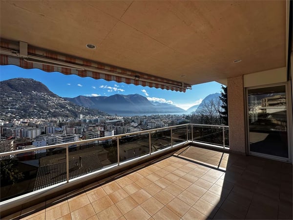 Rif. 2661_Lugano, Elegante Residenza di 450 mq con Vista Lago 1
