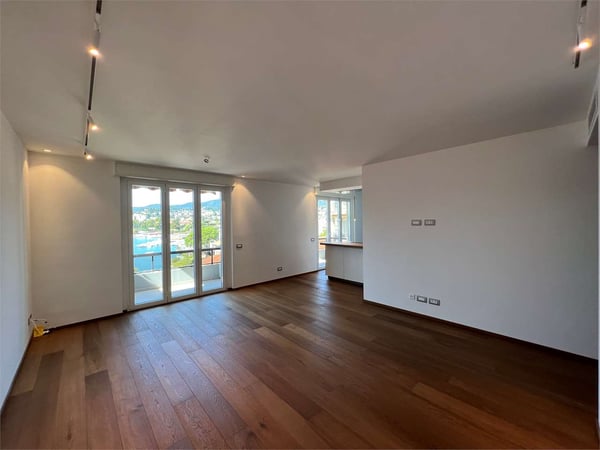 Rif. 2688 Cassarate ampio 3.5 locali con vista lago 2