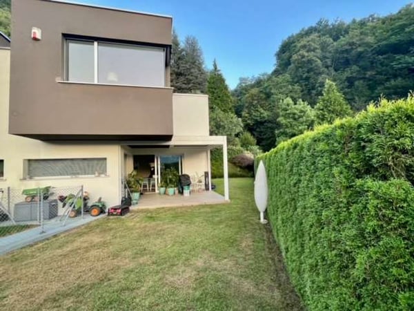 2545_Pregassona, moderna casa bifamiliare 5.5 loc. 1