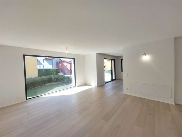 2692_Canobbio, 4.5 locali ristrutturato con giardino privato 2