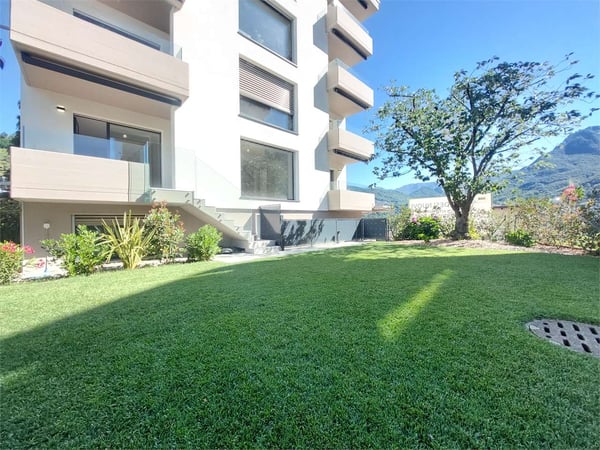 2692_Canobbio, 4.5 locali ristrutturato con giardino privato 1