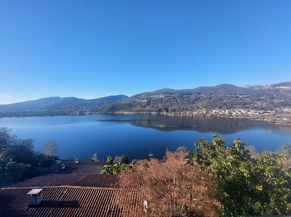 2473_Montagnola, rinnovato 1.5 locali vista lago 8