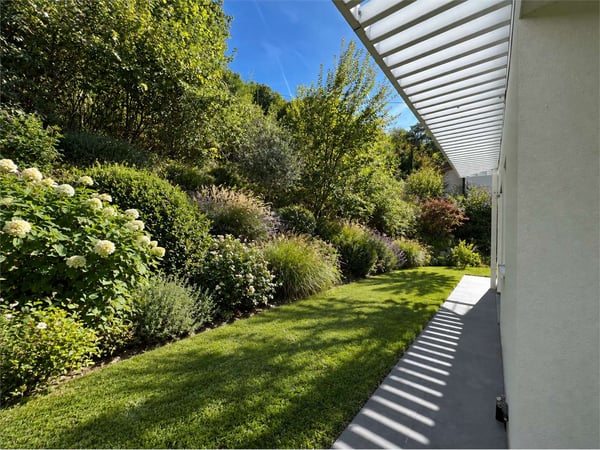 Rif. 2713 Pugerna Villa di nuova costruzione con giardini e vista lago 7