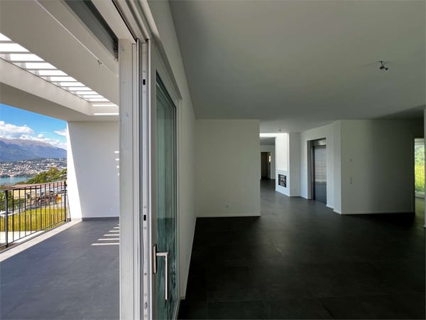 Rif. 2713 Pugerna Villa di nuova costruzione con giardini e vista lago 6