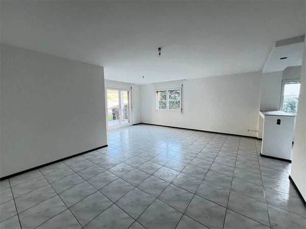 Rif. 2724 Rivera ampio 4.5 locali 3