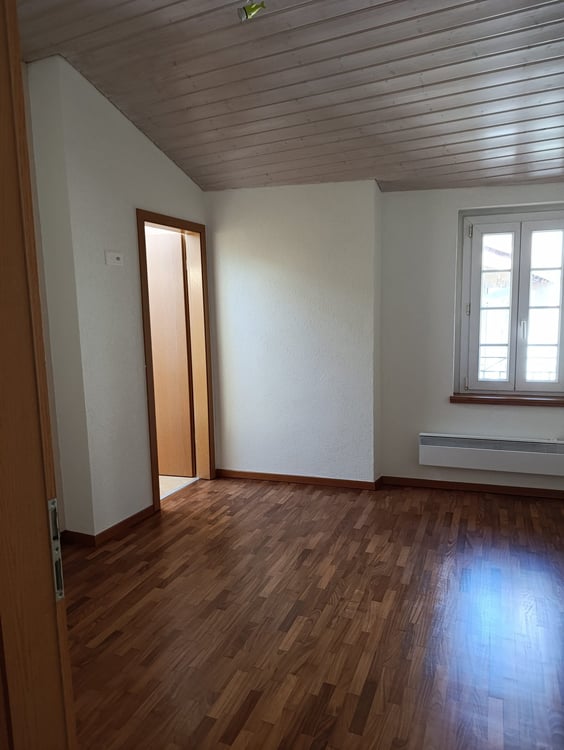 Luminoso appartamento 3.5 locali con camino a Melide 4