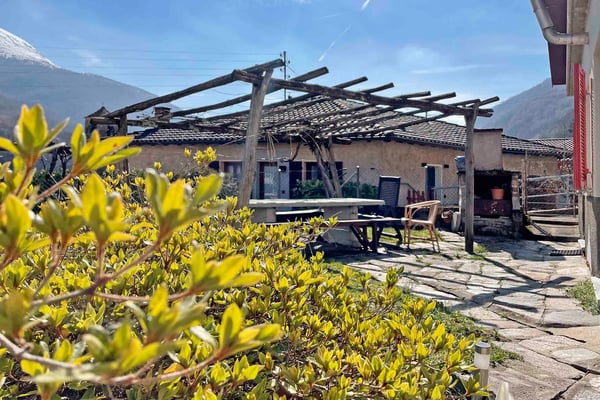 Casa unifamiliare di 6 locali con vista panoramica a Isone 4