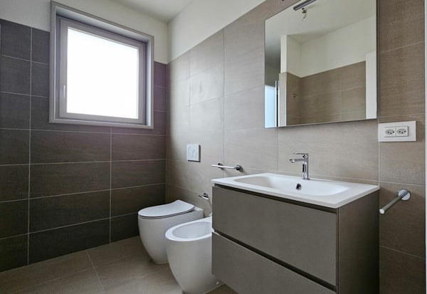 NUOVO E MODERNO 1.5 LOCALI ULTIMO PIANO 7