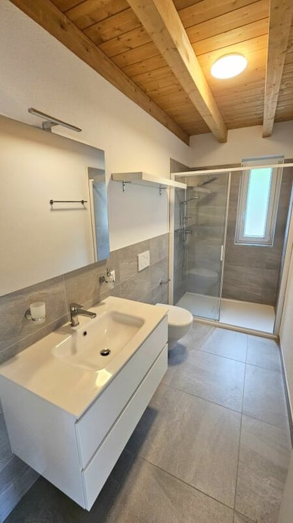 AMPIO APPARTAMENTO 1.5 LOCALI 8