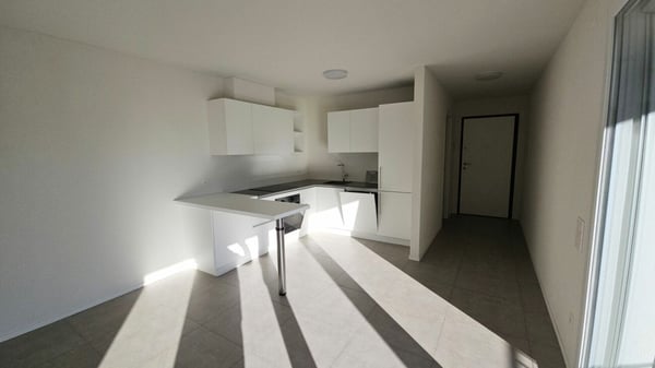 AMPIO E MODERNO 1.5 LOCALI 2