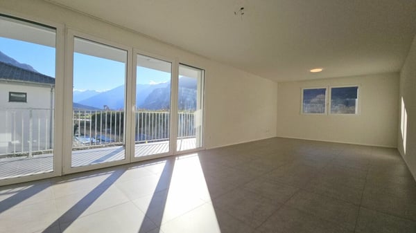 AMPIO E MODERNO 1.5 LOCALI 4