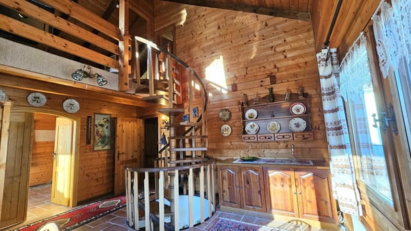 AFFASCINANTE CASA  STILE CHALET 16