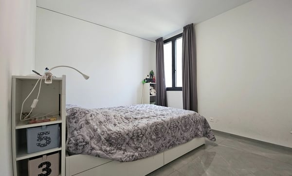 BELLA CASA UNIFAMILIARE DI 5.5 LOCALI 12