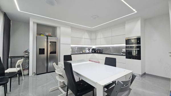 BELLA CASA UNIFAMILIARE DI 3.5 LOCALI 6