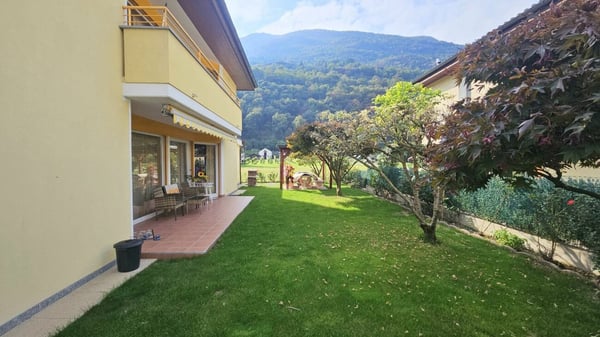 VILLETTA UNIFAMILIARE CON BEL GIARDINO 2