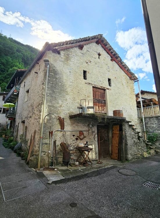 RUSTICO DA RISTRUTTURARE A GNOSCA 4