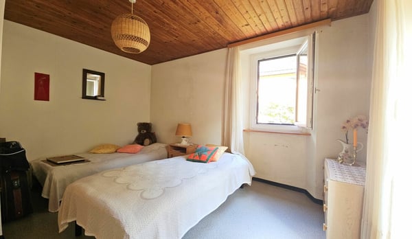 AMPIA CASA UNIFAMILIARE CON GIARDINO A S.VITTORE 16