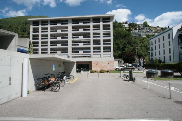 Funktional und helles Dachgeschoß von 2,5 Zimmern in Locarno, nur wenige Schritte von der Altstadt entfernt 1