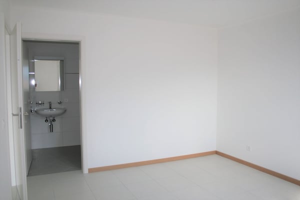 Funktionaler 3.5-Zimmer-Apartment mit Balkon 9