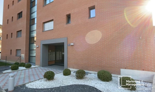 1.5 AMMOBILIATO con 2 TERRAZZE, AMPIO, MODERNO, SERVITISSIMO, RECENTE 18