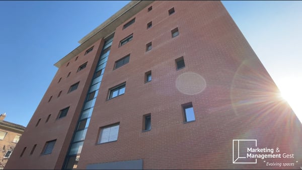 1.5 AMMOBILIATO con 2 TERRAZZE, AMPIO, MODERNO, SERVITISSIMO, RECENTE 17