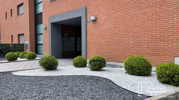 1.5 AMMOBILIATO con 2 TERRAZZE, AMPIO, MODERNO, SERVITISSIMO, RECENTE 16