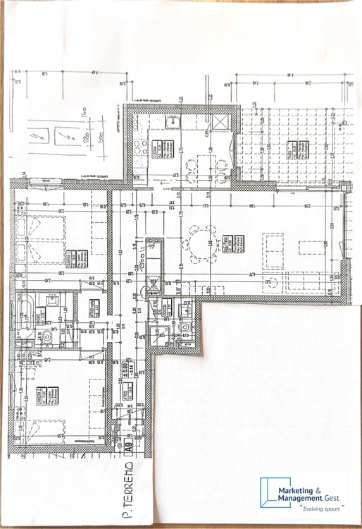 4 LOC. MODERNO AMPIO CON BEL GIARDINO E VERANDA COPERTA 15