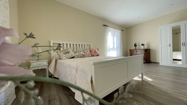 1.5 DI GRANDE CHARME, COMPLETAMENTE RISTRUTTURATO, RICERCATO, SILENZIOSO, 3