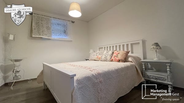 AMMOBILIATO 3.5 DI GRANDE CHARME, RICERCATO, SILENZIOSO 12
