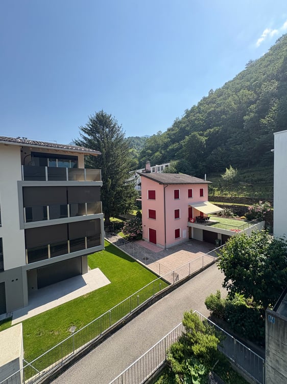 Affittasi moderno attico di 5.5 locali a Giubiasco 34