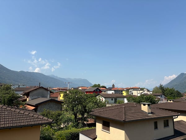 Affittasi moderno attico di 5.5 locali a Giubiasco 14