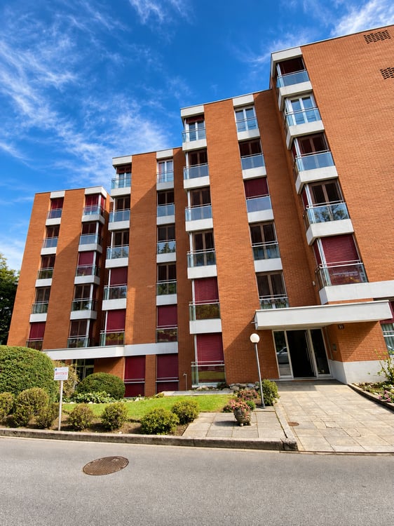 Appartamento luminoso con vista a Lugano – Disponibile subito 1