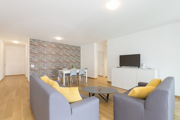 Großzügige 4,5-Zimmer-Wohnung, zentral und nahe den Universitäten von Lugano 4