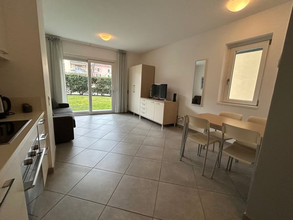 MONOLOCALE ARREDATO A CASSARATE CON GIARDINO PRIVATO 7