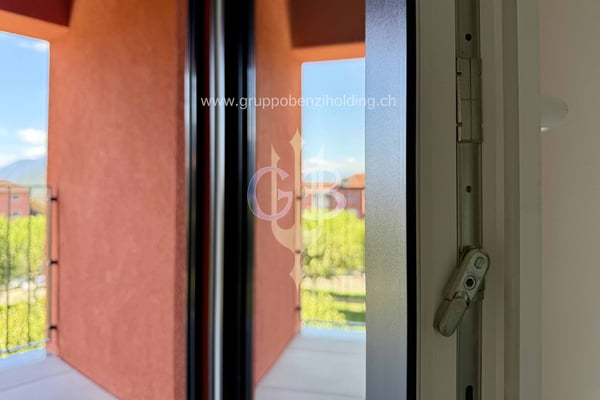 DIRETTAMENTE DAL PROMOTORE - Giubiasco - Piazza Grande 15